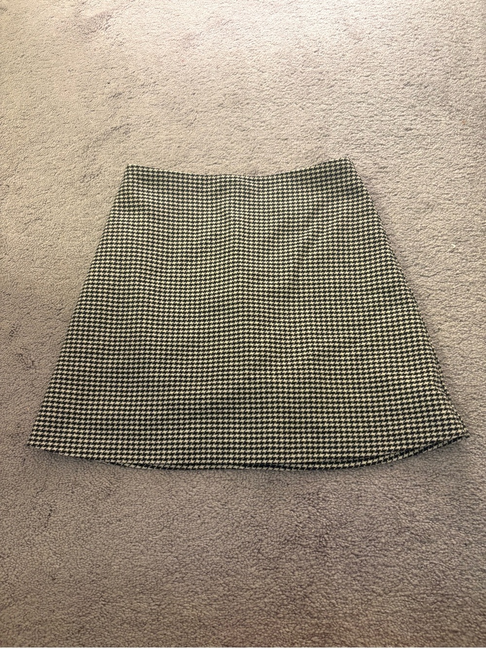 Aritzia Wilfred Houndstooth A-Line Skirt - Black & White